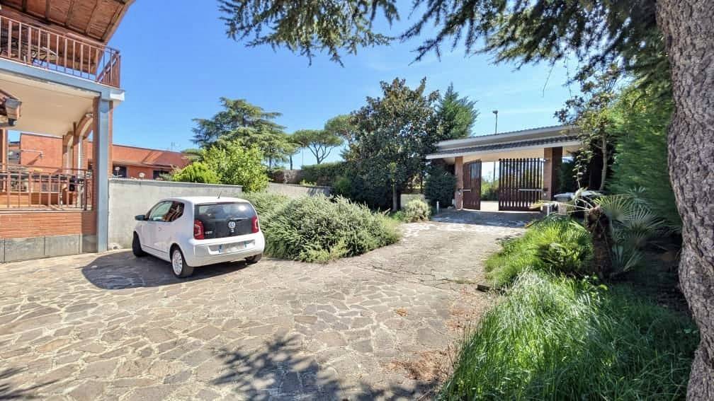 Appartamento a Ciampino in Via di Valle Copella - Foto 2