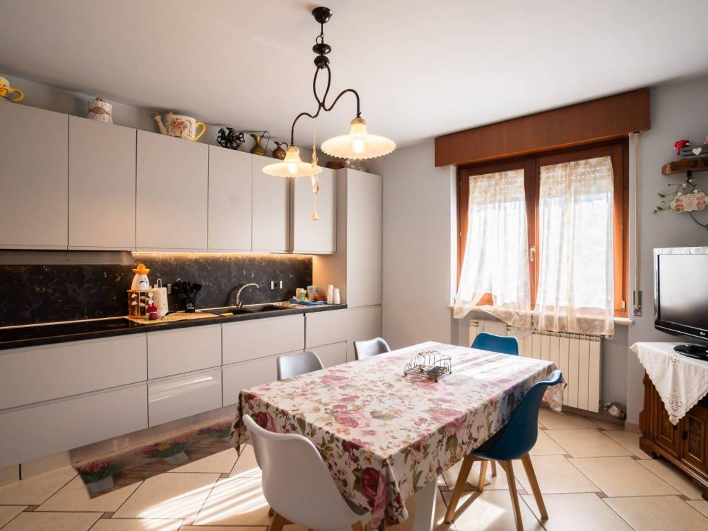 Appartamento a Nogarole rocca in Via Feudo, 10 - Foto 4