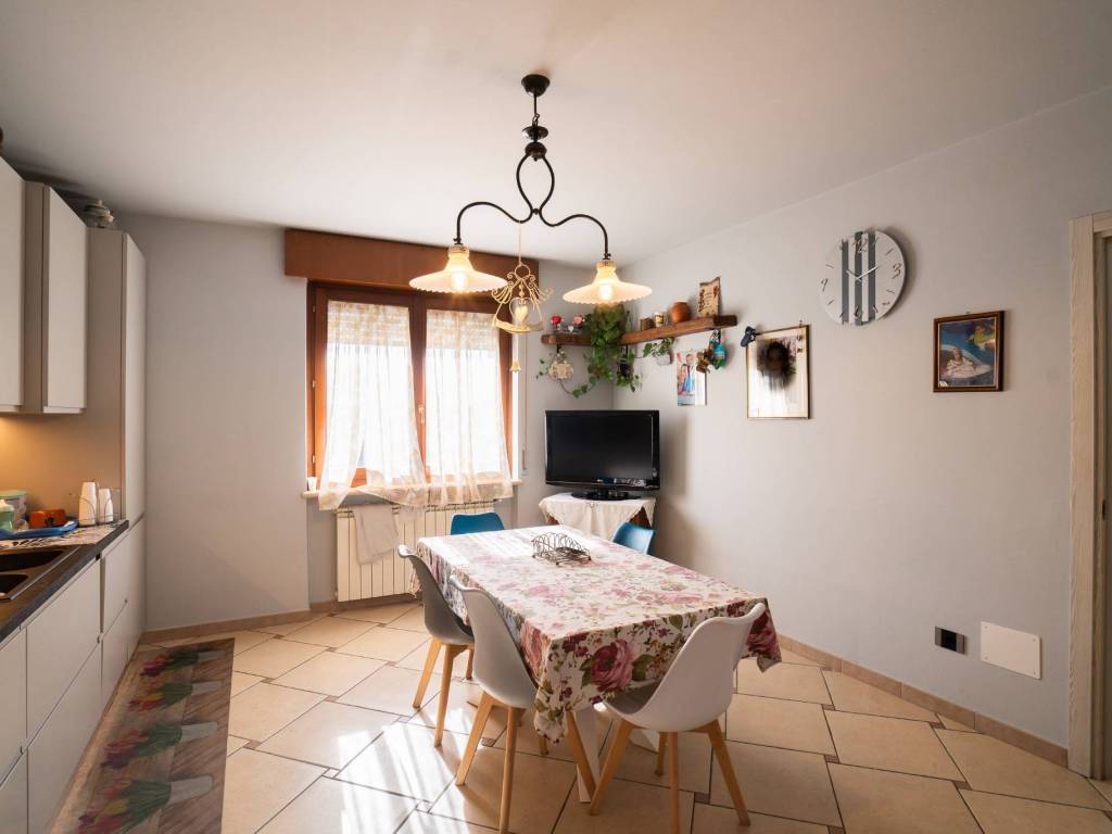 Appartamento a Nogarole rocca in Via Feudo, 10 - Foto 5