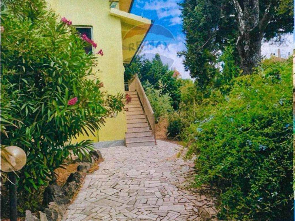 Villa a Cuglieri in via Regina Margherita, 28 - Foto 2