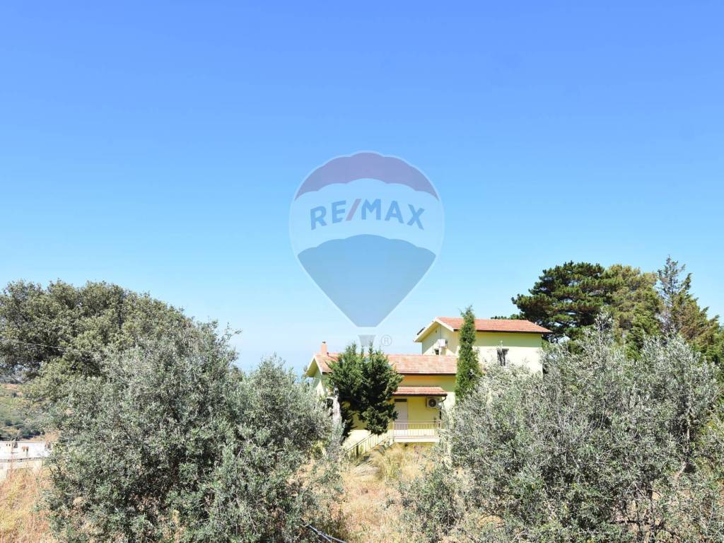 Villa a Cuglieri in via Regina Margherita, 28 - Foto 3