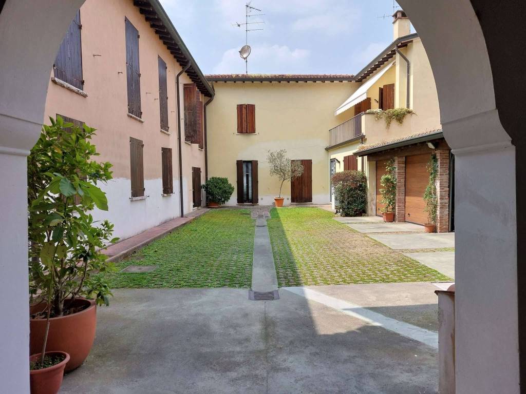 Appartamento a Mantova in via Carlo Montanari - Foto 3