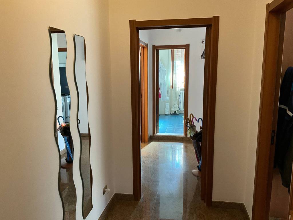 Appartamento a Giovinazzo in Via Vincenzo Frascolla, 27 - Foto 4