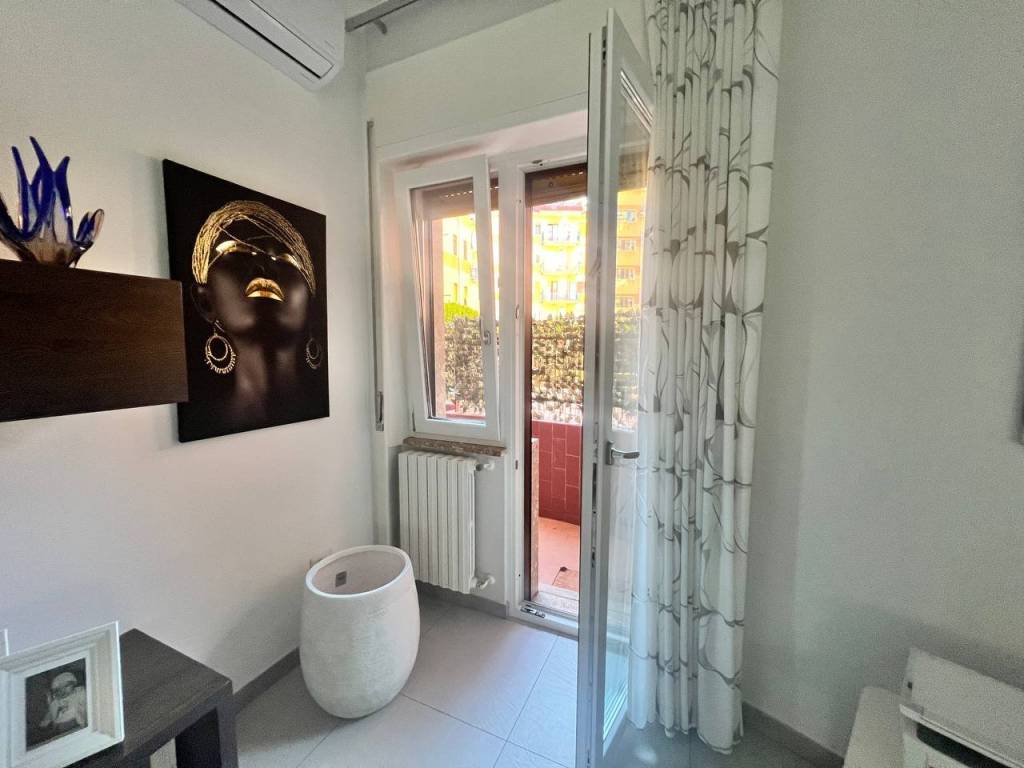 Appartamento a Salerno in Via Valerio Laspro, 62 - Foto 5