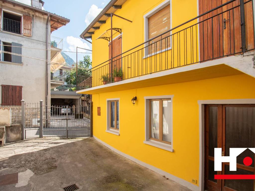 Casa indipendente a Marone in Via Giuseppe Mazzini, 14 - Foto 2