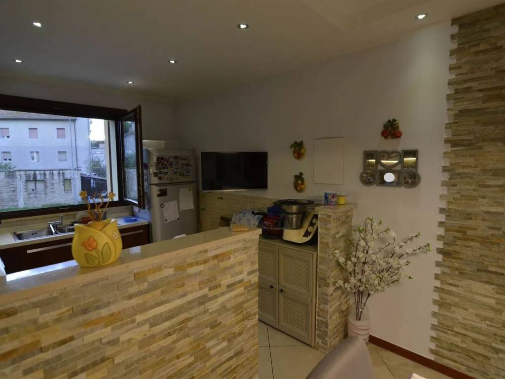 Appartamento a Chiaravalle in Via Giuseppe Mancinelli, 66 - Foto 3