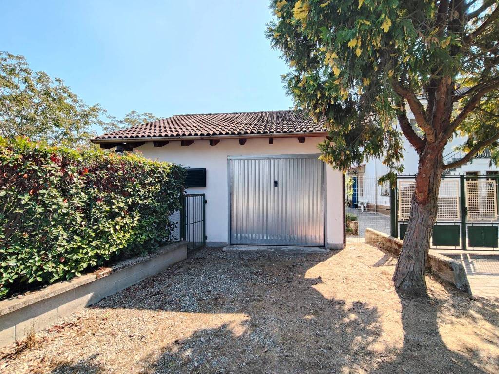 Villa a Alessandria in Via 4 Martiri, 78 - Foto 3