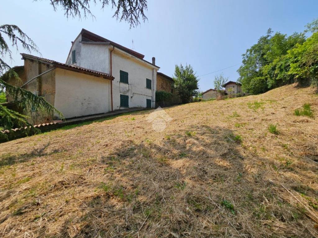 Rustico / casale a Mombaruzzo in VIA CIRCONVALLAZIONE, 44 - Foto 4