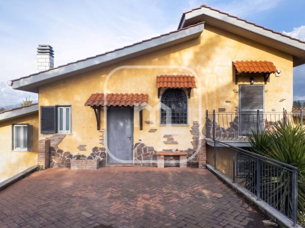 Villa a San cesareo in Via Colle Sfiamma, 28 - Foto 2