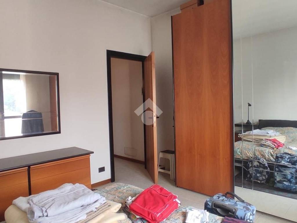 Villa a Lonate pozzolo in Via XXIV Maggio, 20 - Foto 3