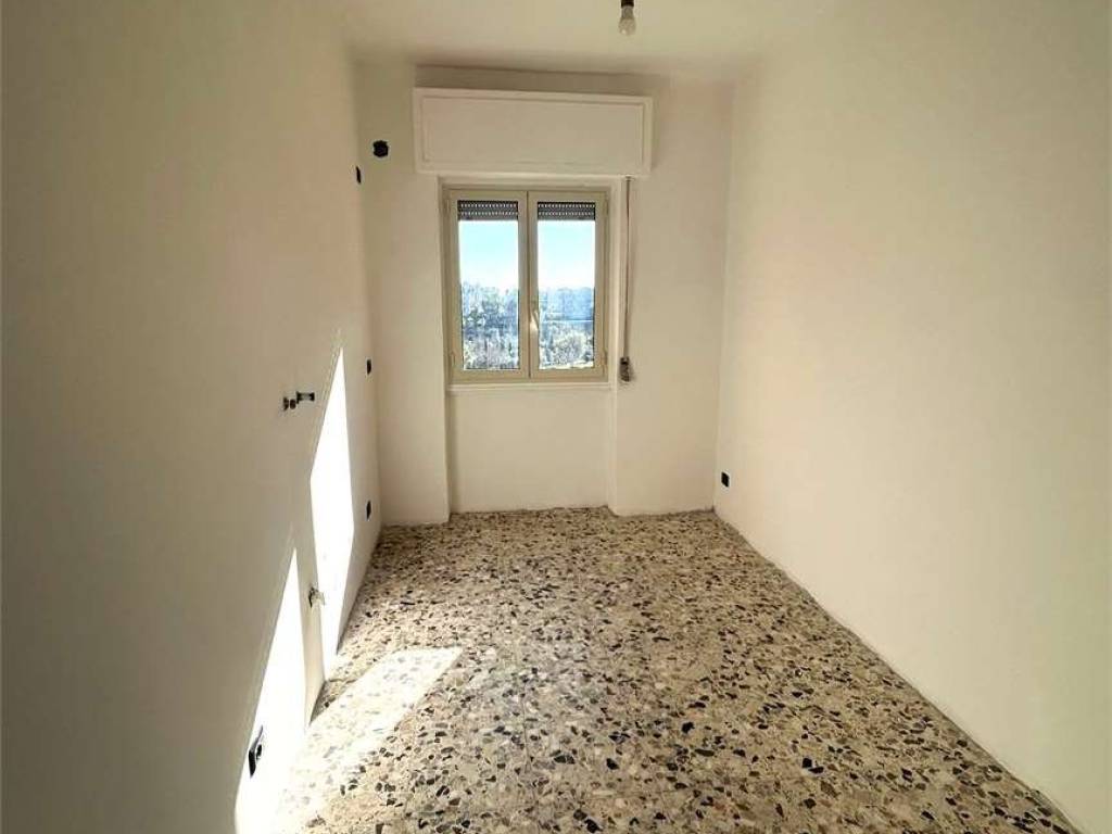 Appartamento a Brindisi in Via Bruno Buozzi, 5 - 13 - Foto 3