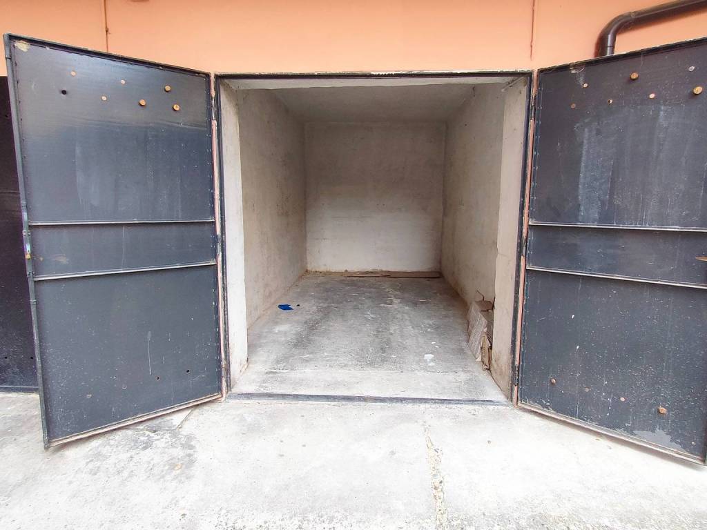 Box / garage a Piacenza in Via Rogerio, 27 - Foto 2