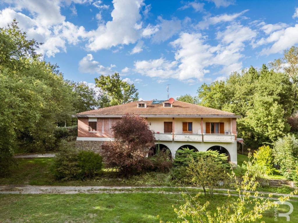 Rustico / casale a Montevarchi in Via di Ricasoli - Foto 2