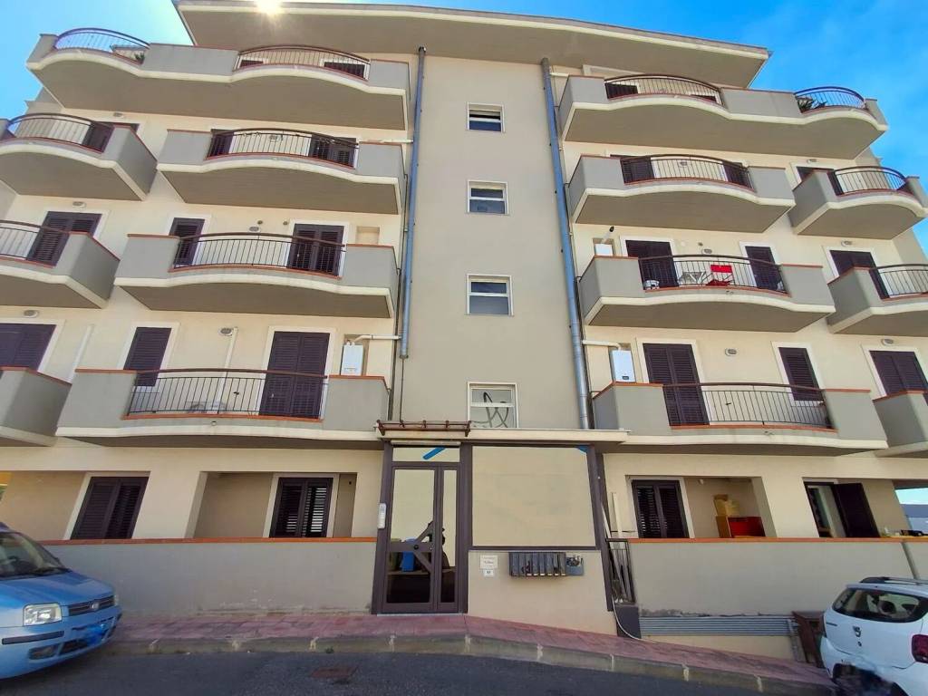 Appartamento a Carlentini in Via Eugenio Curiel - Foto 2