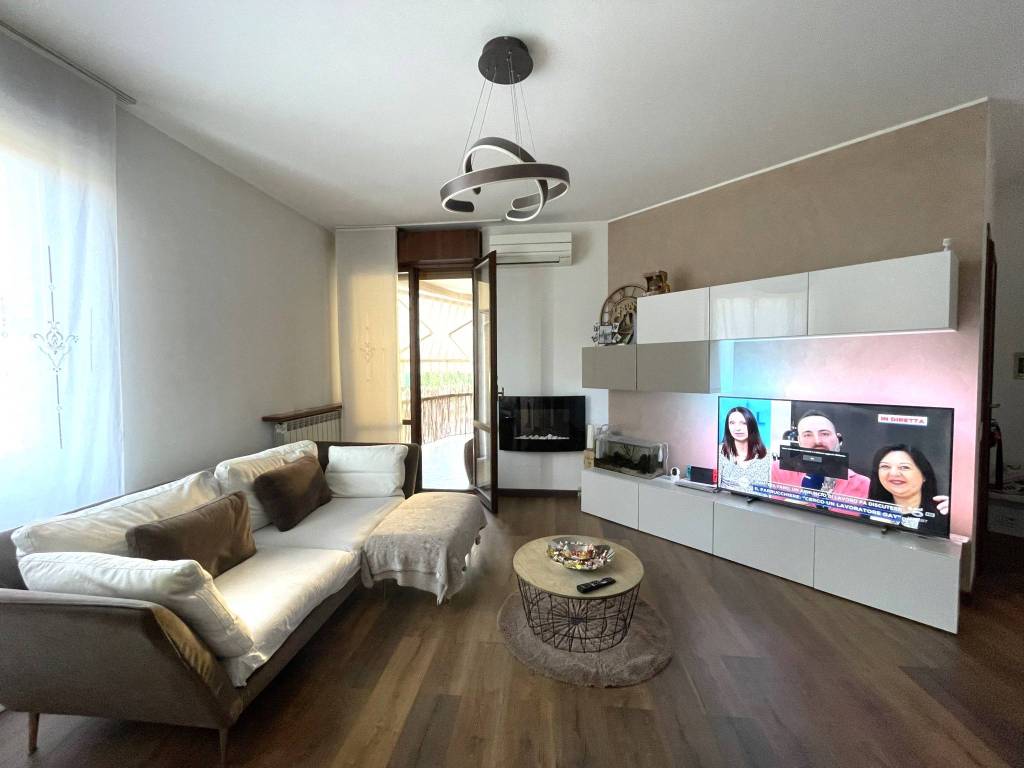 Appartamento a Mozzate in Via Armando Diaz, 13 - Foto 3