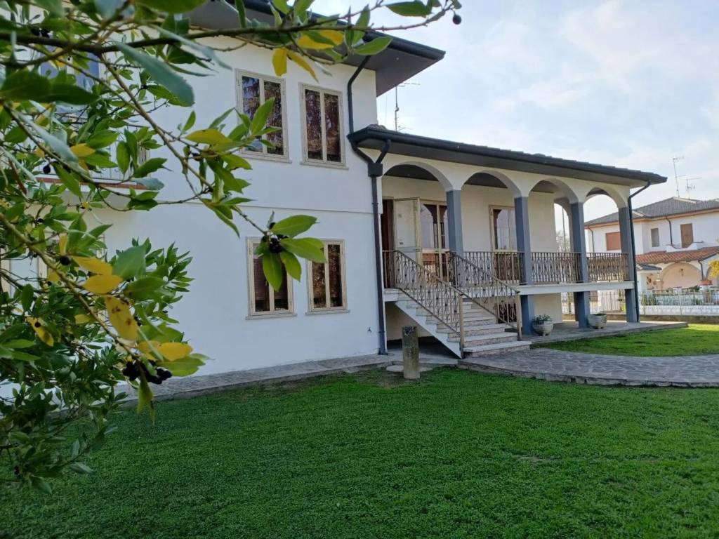 Villa a Ceneselli - Foto 2