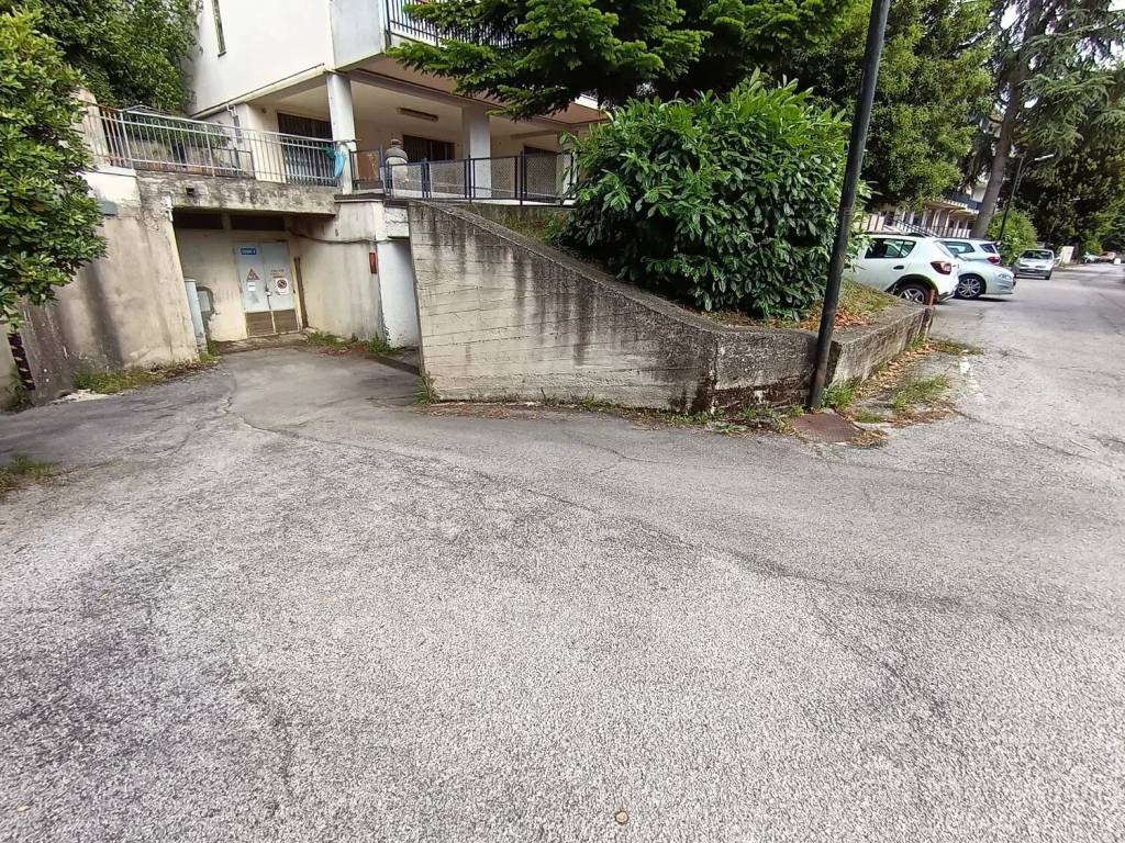 Box / garage a Potenza in Via Sanremo, 36 - Foto 2