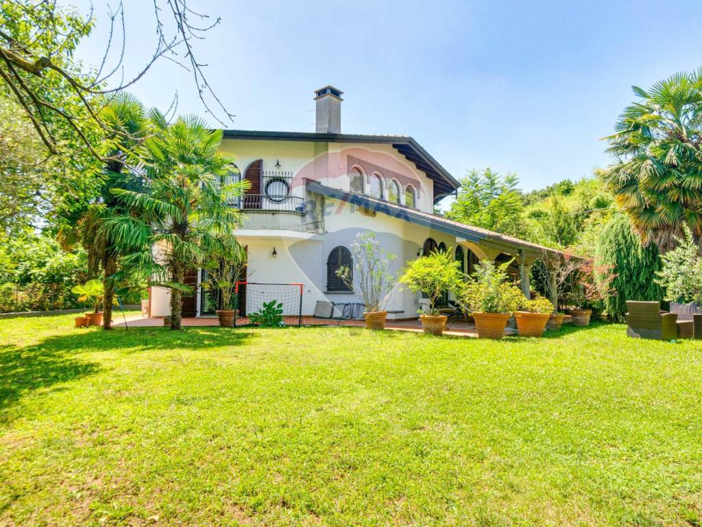 Villa a Cardano al campo in Via del moncone, 9 - Foto 3