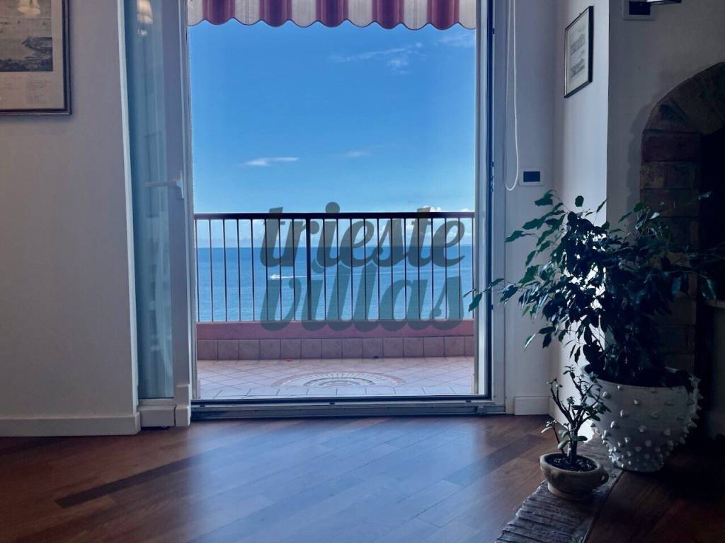 Appartamento a Trieste in Strada del Friuli - Foto 2