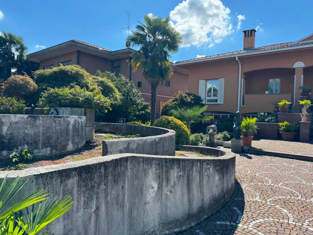Villa a Cerano in Via Papa Giovanni XXIII, 36 - Foto 4