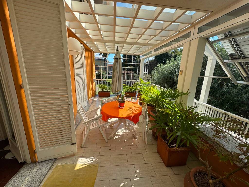 Villa a Cerano in Via Papa Giovanni XXIII, 36 - Foto 5