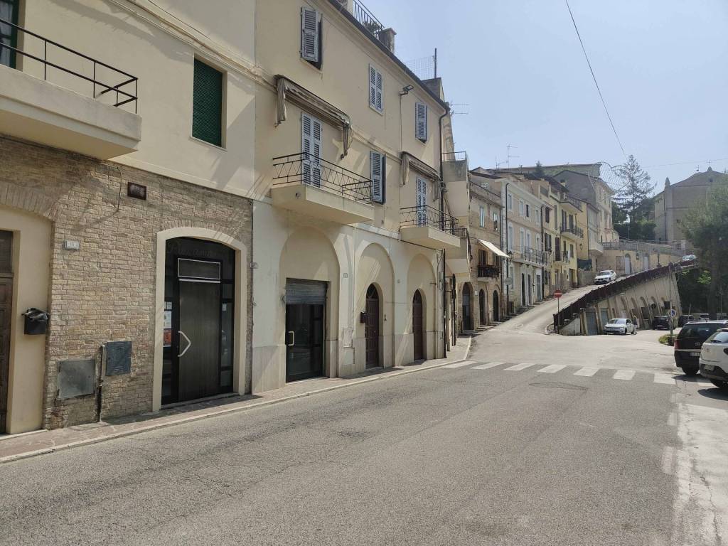 Box / garage a Acquaviva picena in Viale G. Leopardi, 14 - Foto 5