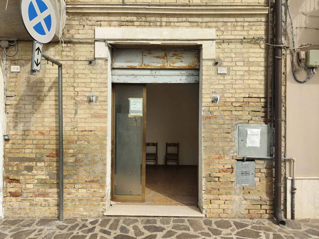 Box / garage a Acquaviva picena in Viale G. Leopardi, 160 - Foto 5