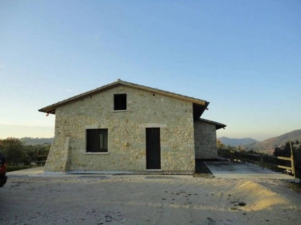 Villa a Gualdo cattaneo in Strada Provinciale 421 - Foto 4