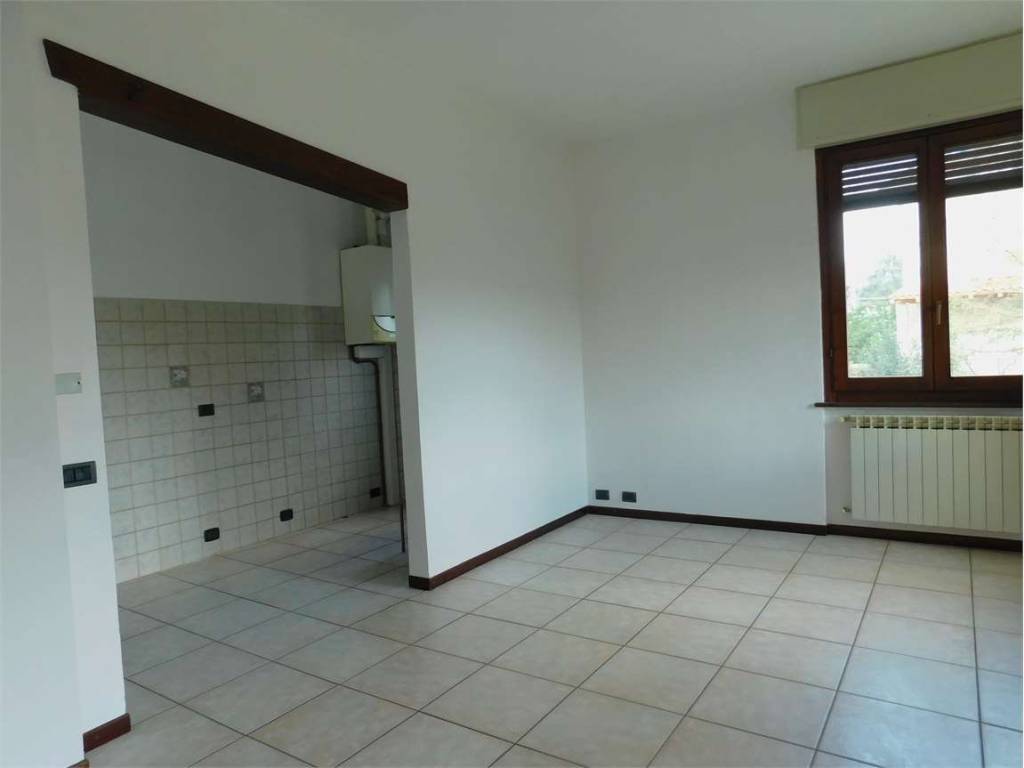 Appartamento a Somma lombardo in via Raffaello Sanzio, 19 - Foto 5