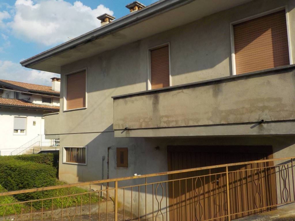 Villa a Valdagno in Via 9 Settembre - Foto 2