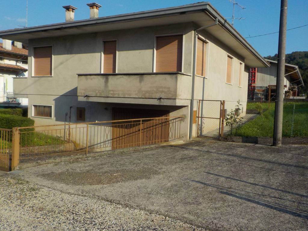 Villa a Valdagno in Via 9 Settembre - Foto 3