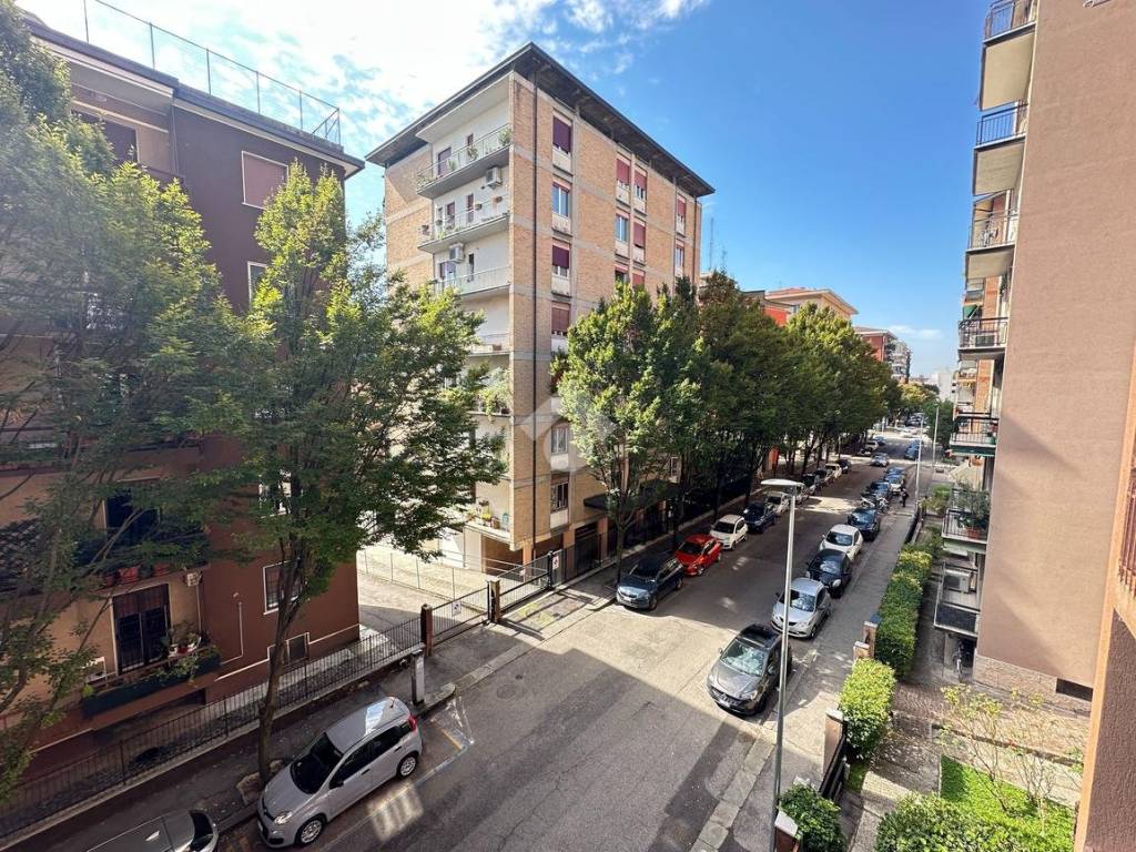 Appartamento a Verona in appartamento VIA VASCO DE GAMA, 2 - Foto 3