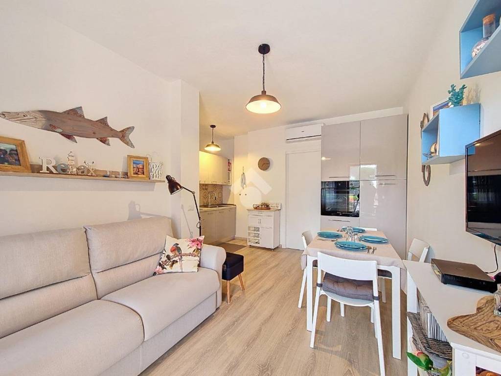 Appartamento a Castelsardo in Via Valle D'Aosta, 1 - Foto 4