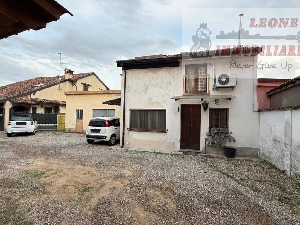 Villa a Albuzzano in Via Cairoli, 210 - Foto 4