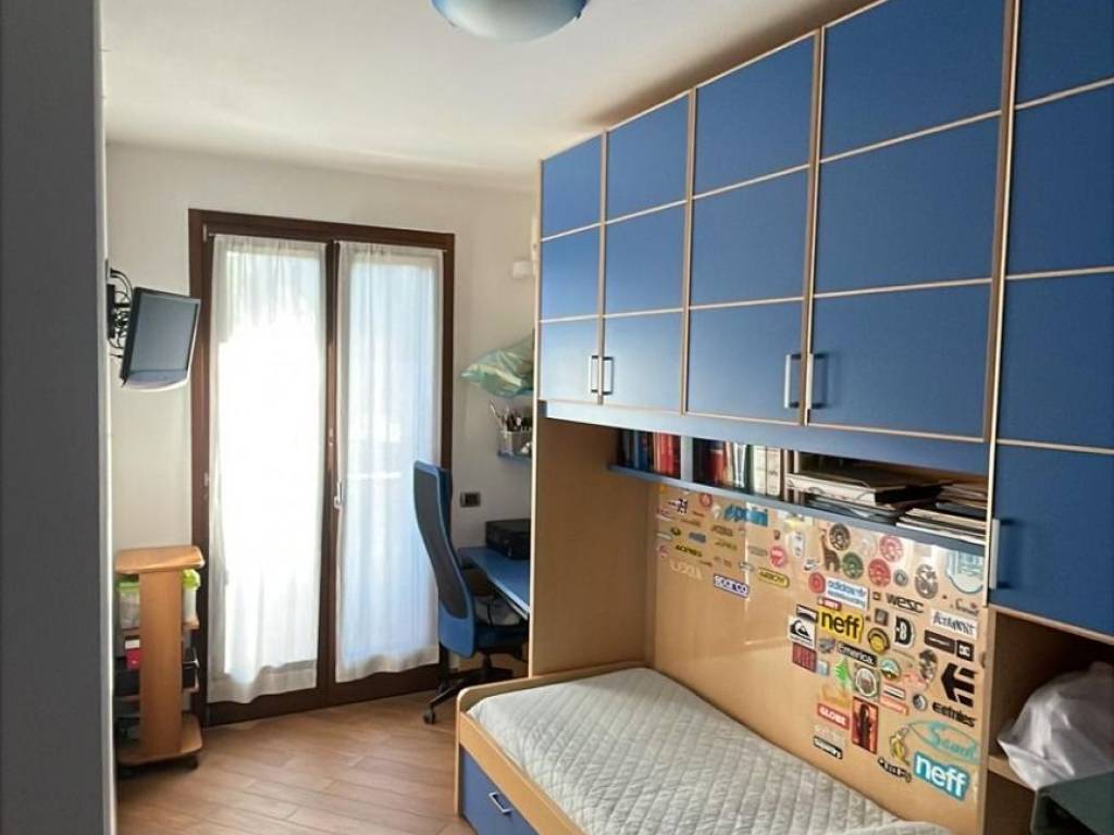 Villa a Valmadrera in Via Mosè Bianchi - Foto 3