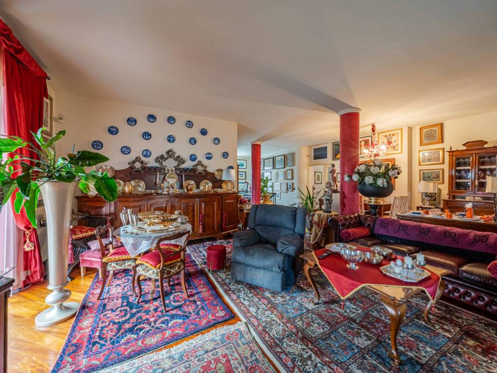 Villa a Rezzato in Via Vittorio Veneto - Foto 2