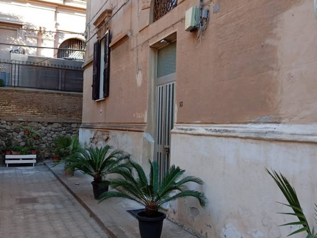 Appartamento a Reggio calabria in Via Giuseppe De Nava - Foto 2