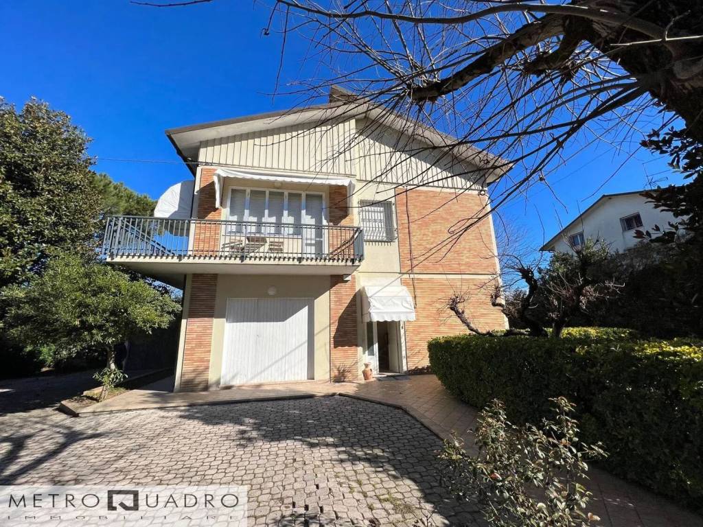 Villa a Rimini in Viale Brava - Foto 2