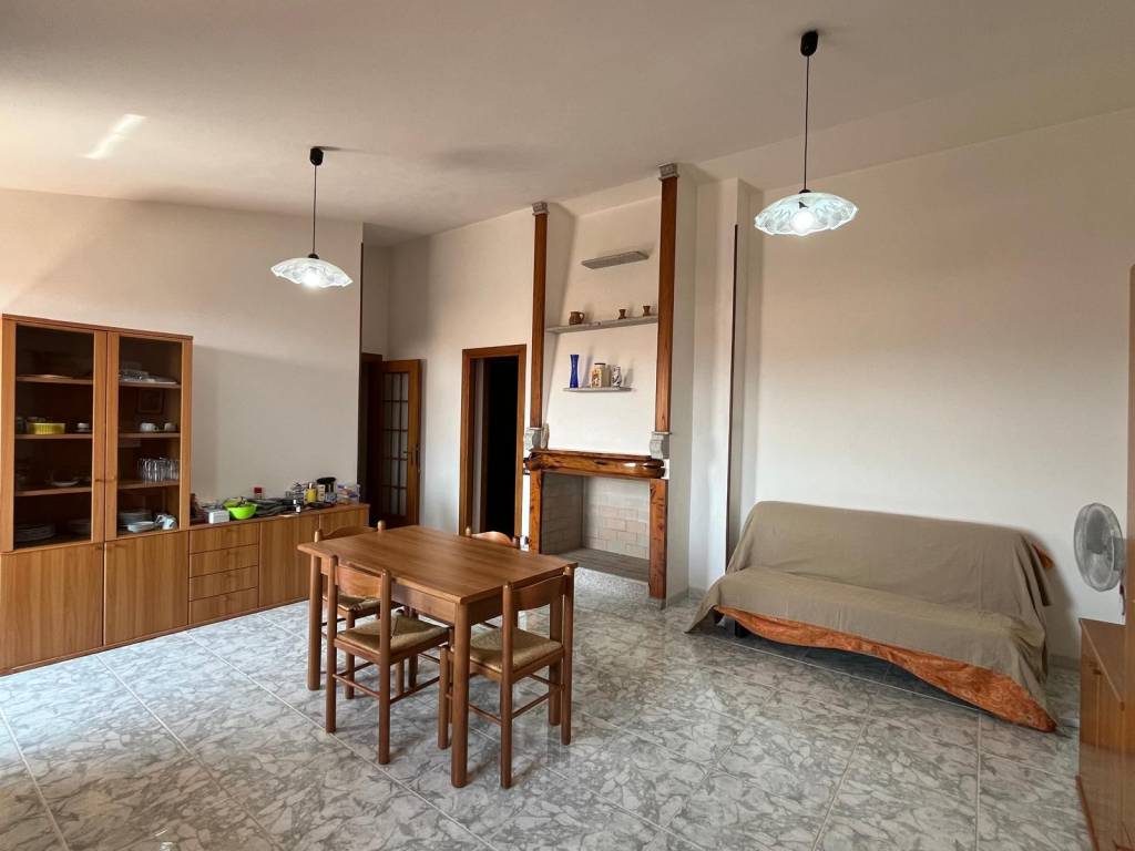 Appartamento a Posada in Via Peppino Mereu - Foto 3