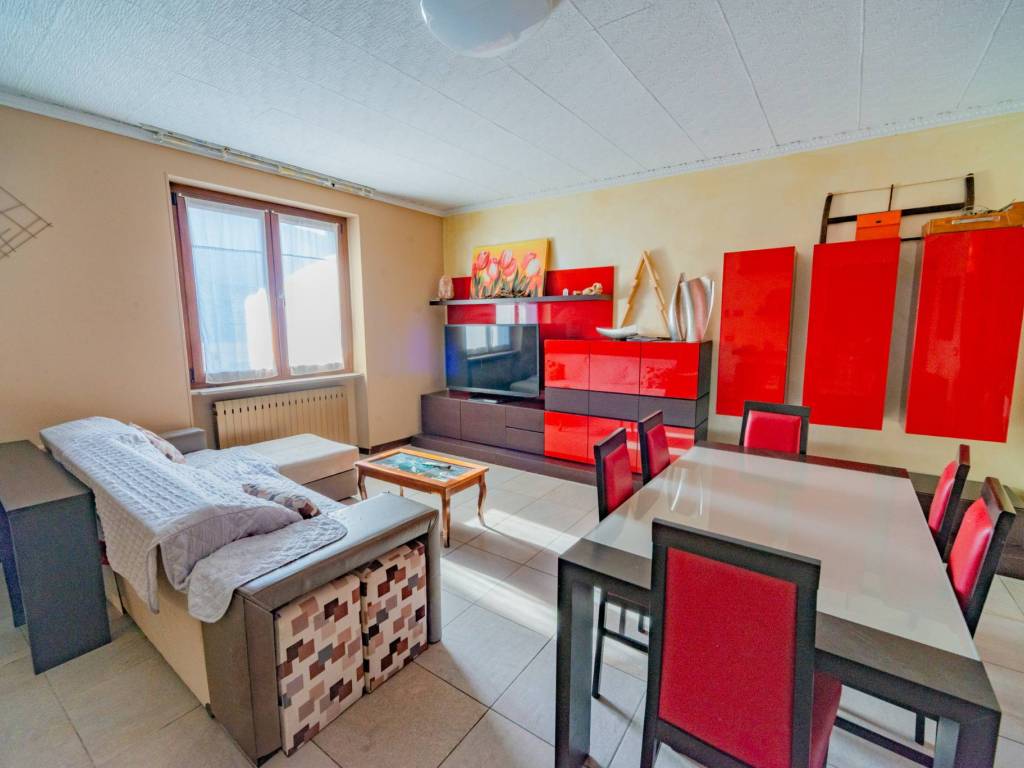 Appartamento a Caraglio in Via Roma, 180 - Foto 2