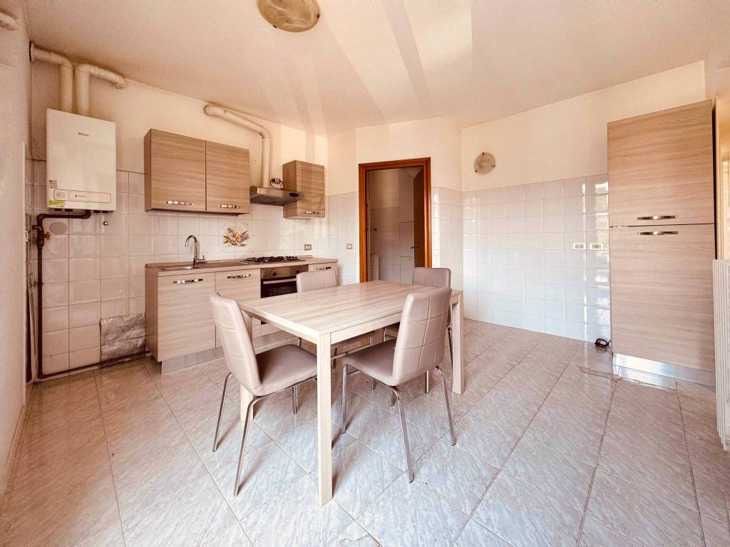 Appartamento a Casatenovo in Via Leone XIII - Foto 4