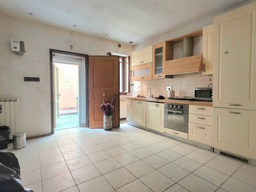 Appartamento a Campi bisenzio in Via de' Bruni - Foto 4