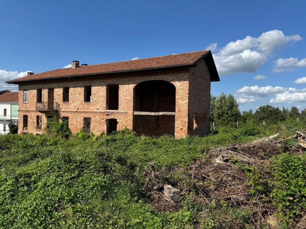 Rustico / casale a Belveglio in Via Bricco - Foto 2