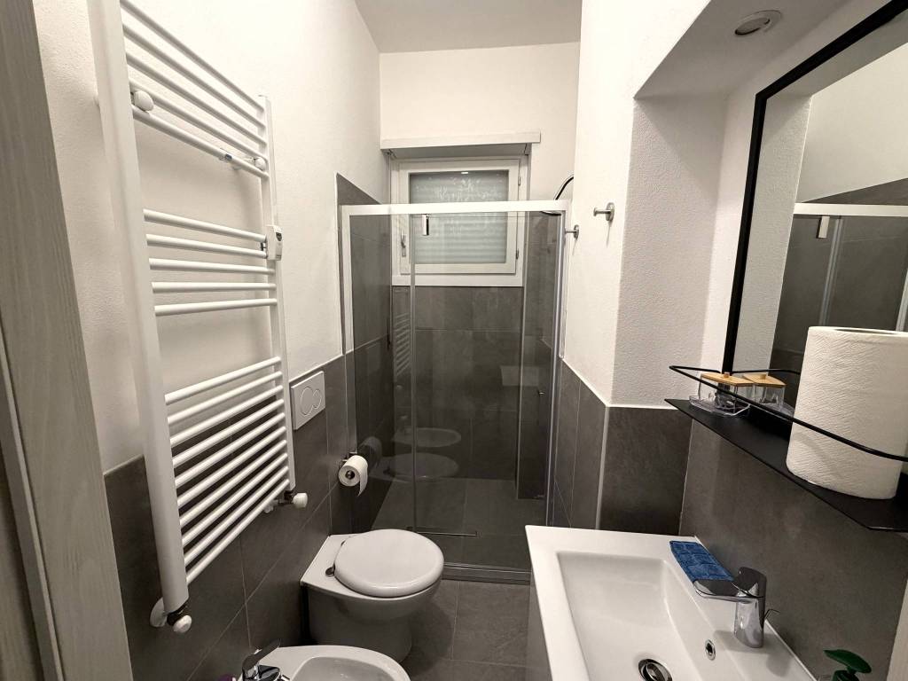 Appartamento a Como in Viale Massenzio Masia - Foto 4