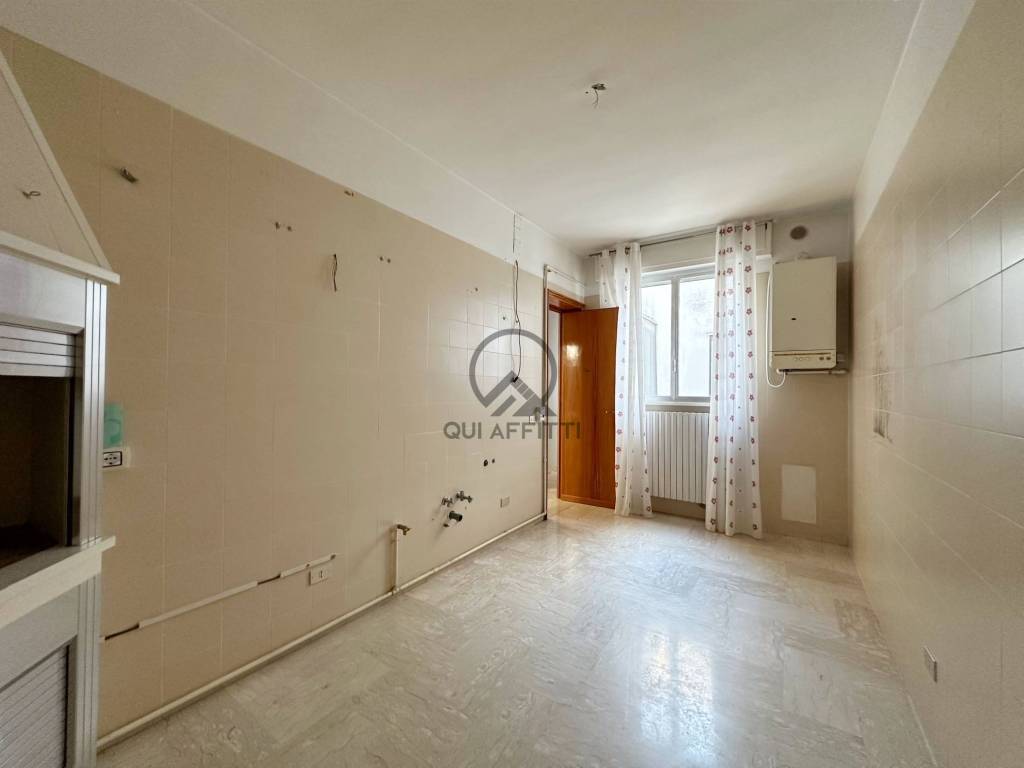 Appartamento a Andria in Via Carlo e Riccardo Broschi - Foto 4