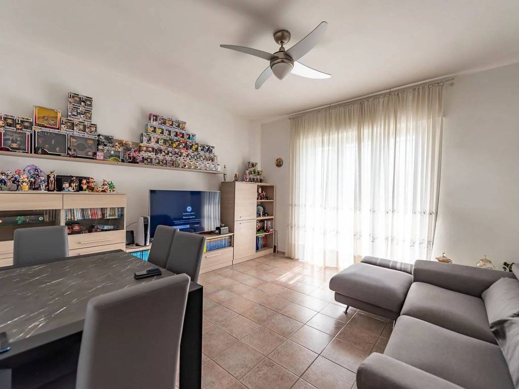 Appartamento a Origgio in Via Volta, 42 - Foto 4