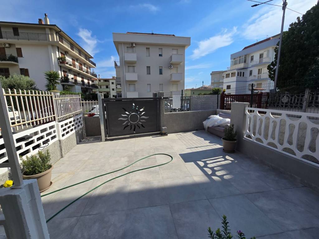 Appartamento a Catanzaro in Via Cagliari - Foto 2