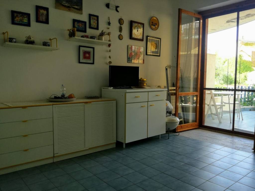 Appartamento a Sant'alessio siculo in Via TORRE 1,, 204 - Foto 2