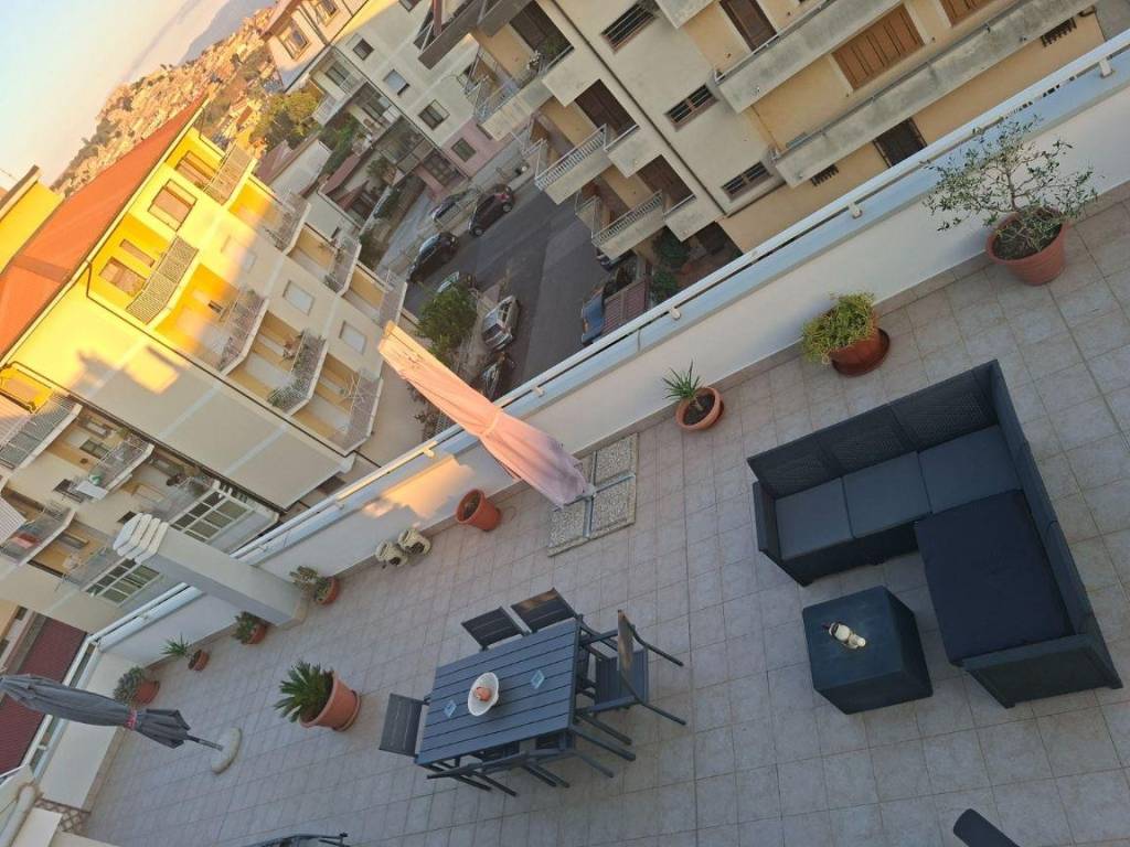 Attico / mansarda a Vibo valentia in Via Piero Gobetti, 14 - Foto 3