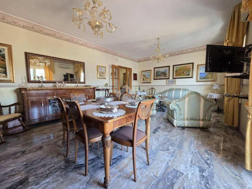 Appartamento a Reggio calabria in Via Calveri, 58 - Foto 4